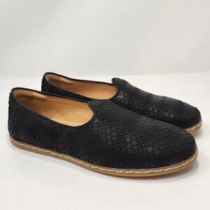 Charix Wild Black Embossed Leather Slip On Flats Women Size 39 US 8.75 Artisan